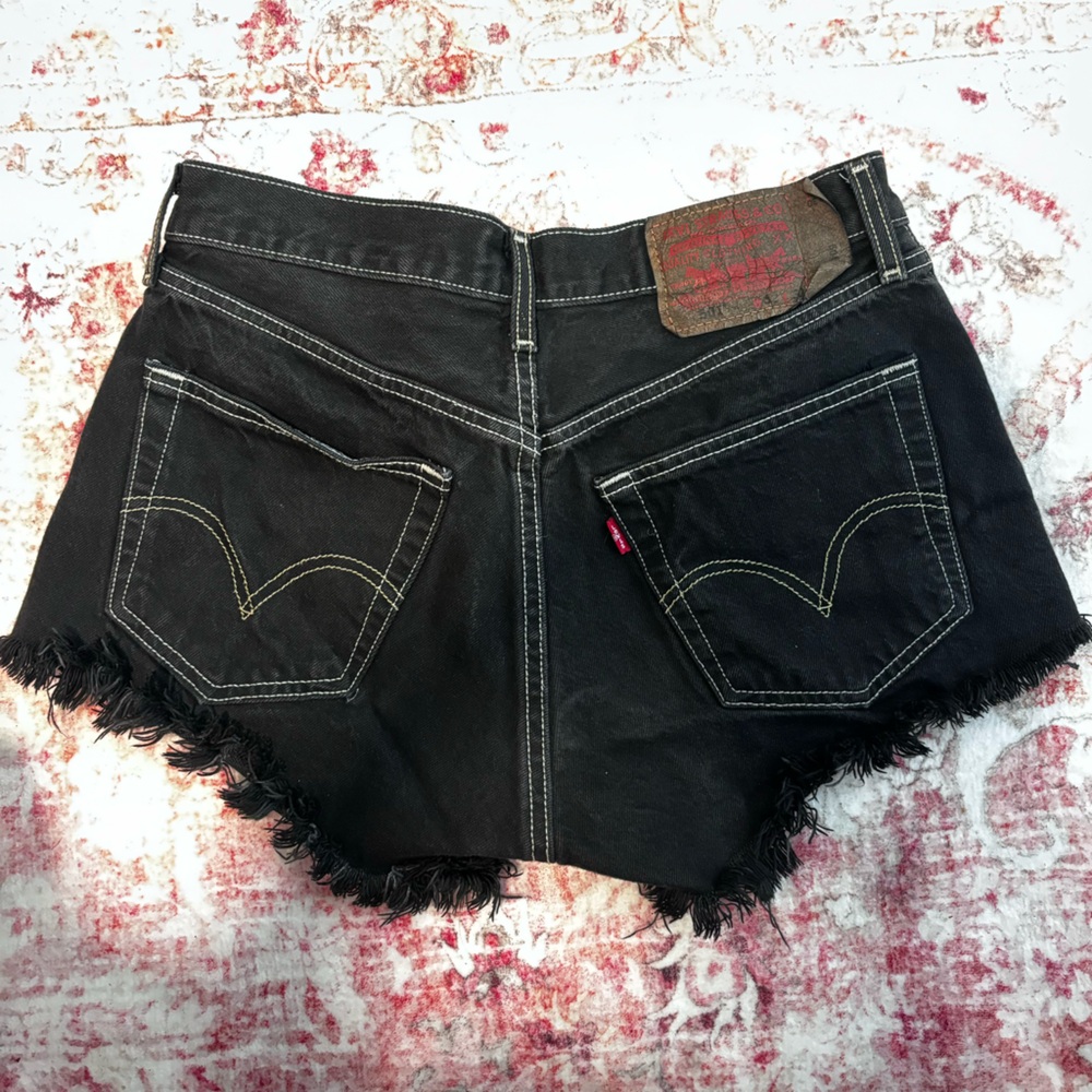 Vintage back Levi’s 501 shorts